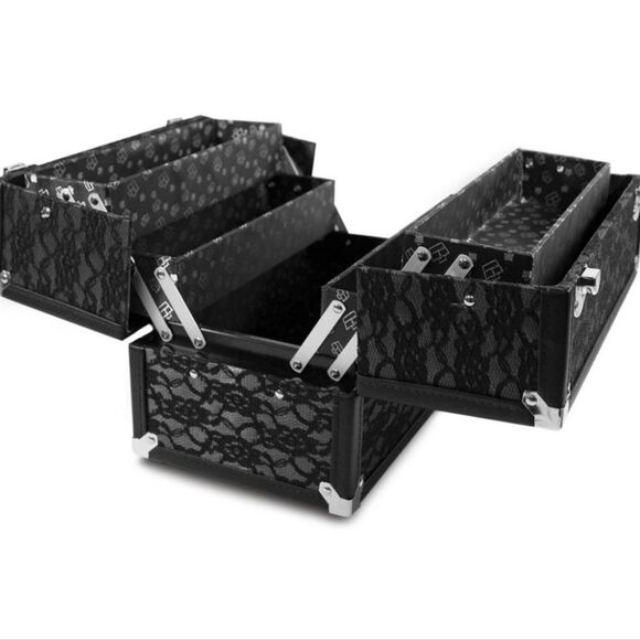 Caboodles Make Me Over Black Lace Traincase - Picture 3 of 14